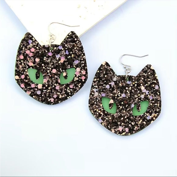 Halloween Black Cat Earrings Glow in the Dark Green Eyes Luminous - Picture 2 of 7